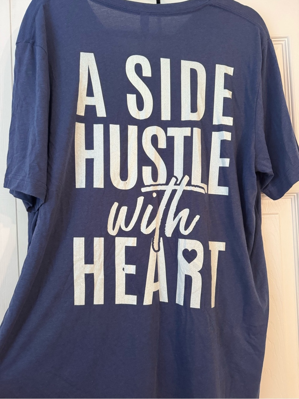 Pampered Chef Short Sleeve V‑Neck Tee in Slate Blue with White Logo XL